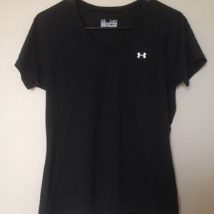 Price Reduced! Women's Under Armour Shirt Set of 2
